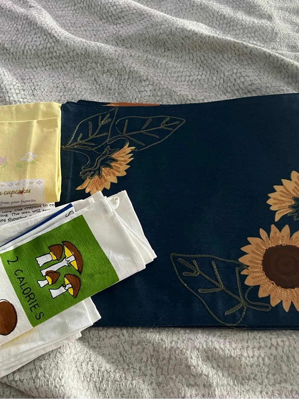 8 pc placement and kitchen towels set new